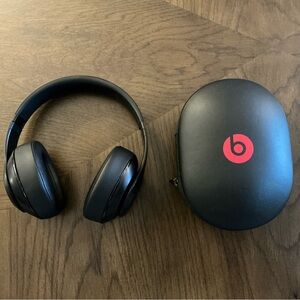 Wireless Beats Studios